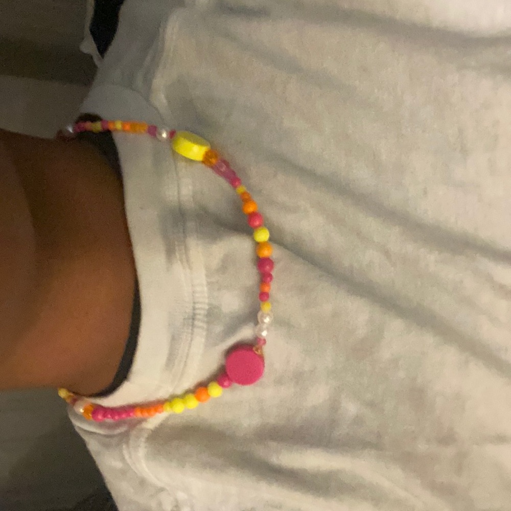 Short necklace